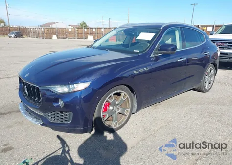 2017 Maserati Levante S из США, поврежденный, VIN ZN661YUL2HX246138